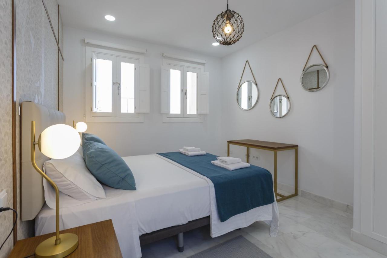 Apartamentos La Brujula By Cadizrentals Екстериор снимка